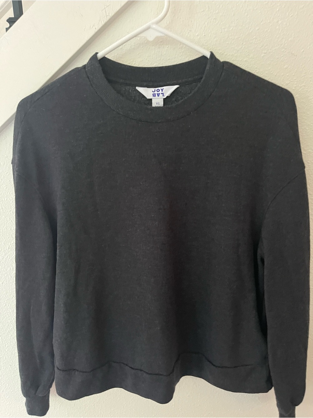 JoyLab Black Crewneck Sweatshirt